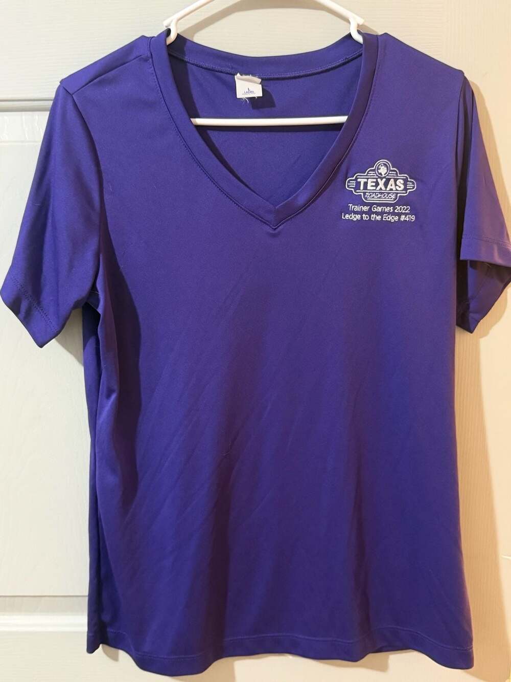 Sport-Tek V-Neck T-Shirt Size L Purple Texas Roadhouse